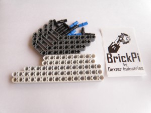 Project BrickPi for LEGO MINDSTORMS and Raspberry Pi