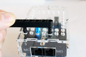 Connect-lego-parts-to-brickpi3-case