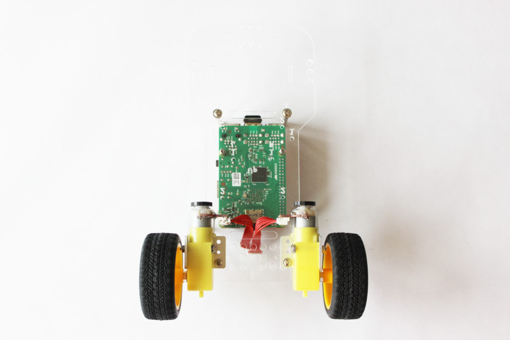 Attach wheels to the GoPiGo3 Raspberry Pi Robot Balancebot