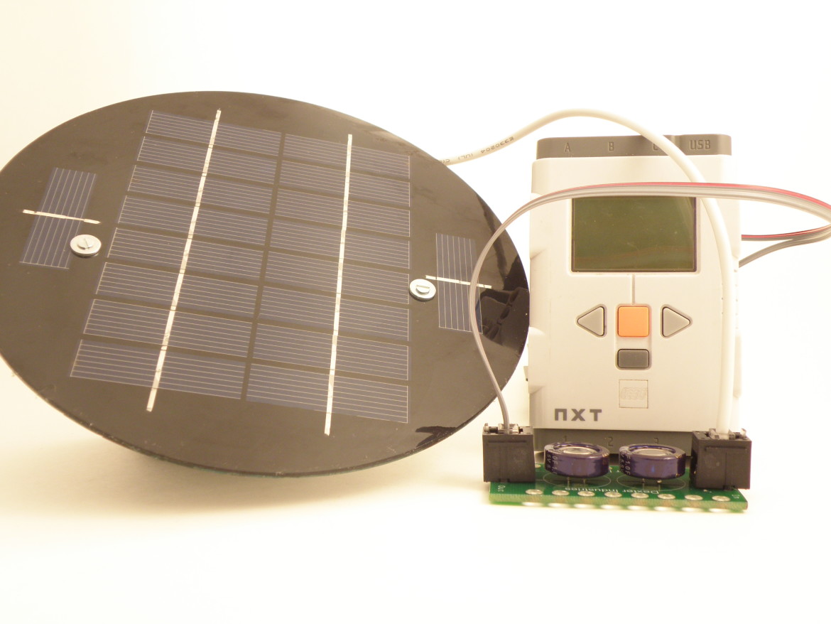 dSolar CapBank for the LEGO Mindstorms NXT